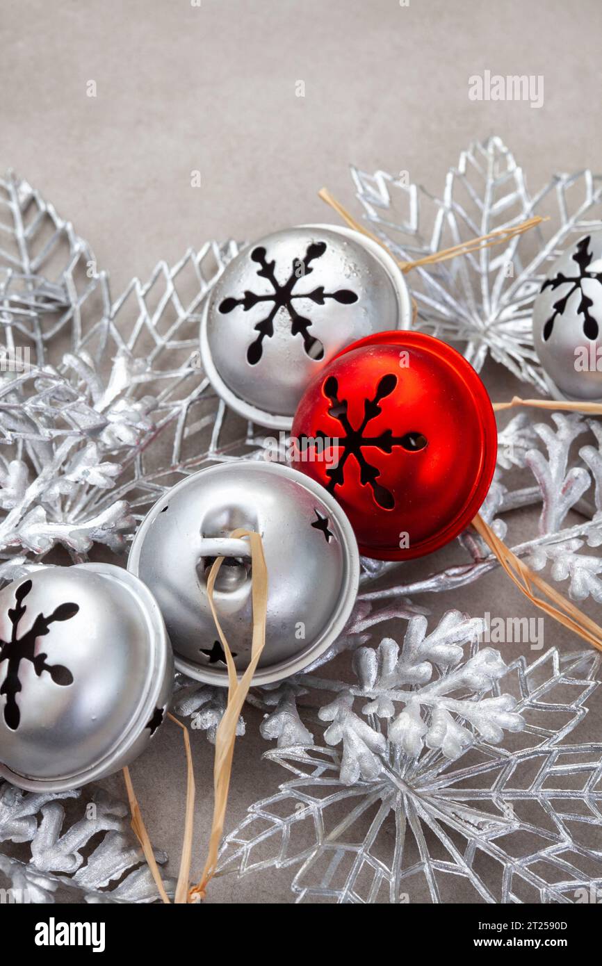 Christmas bell leaves hi-res stock photography and images - Page 2 - Alamy, image size:866x1390