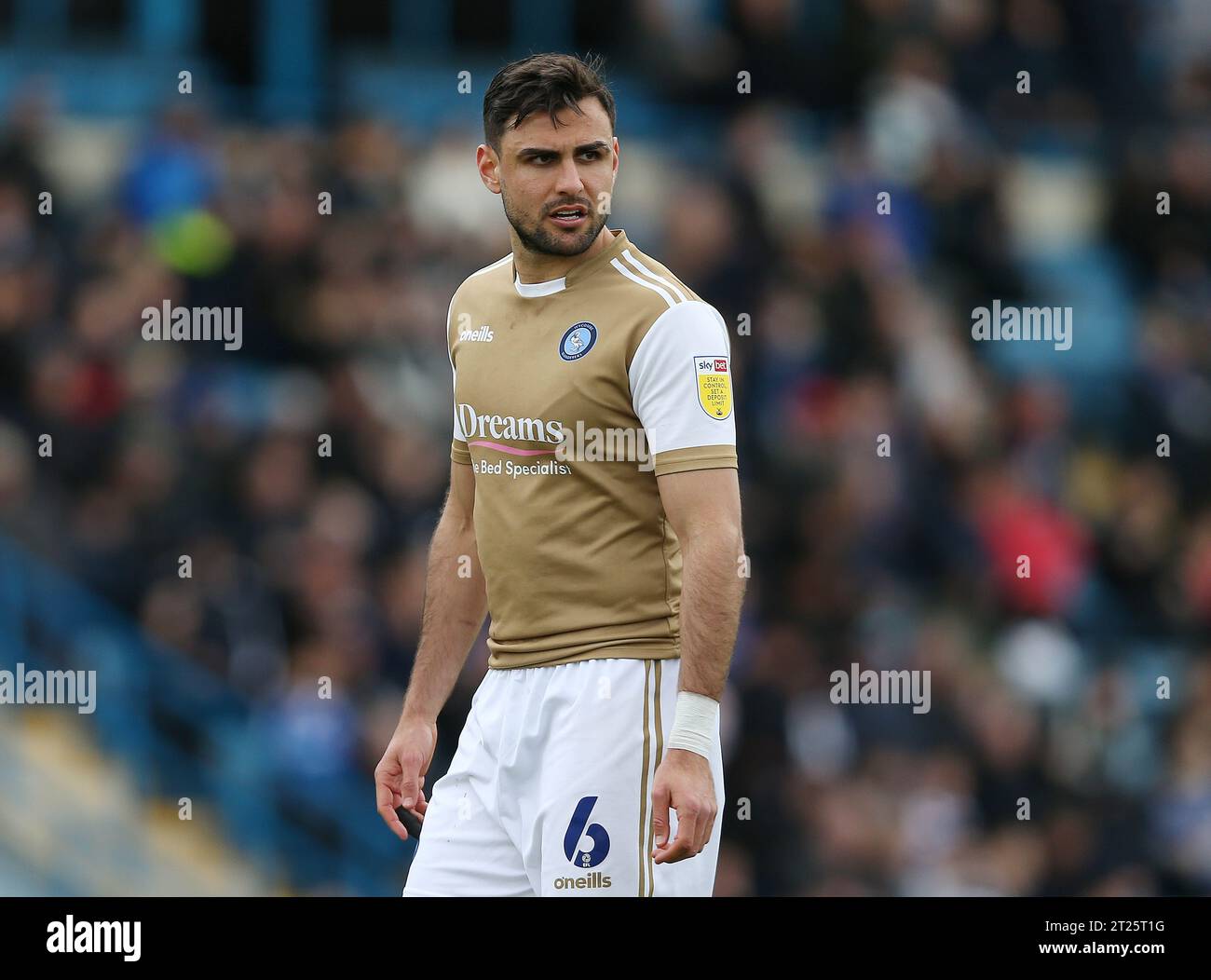 Ryan Tafazolli of Wycombe Wanderers  against Gillingham. - Gillingham v Wycombe Wanderers, Sky Bet League One, Priestfield Stadium, Gillingham, UK - 9th April 2022 Editorial Use Only - DataCo restrictions apply Stock Photo