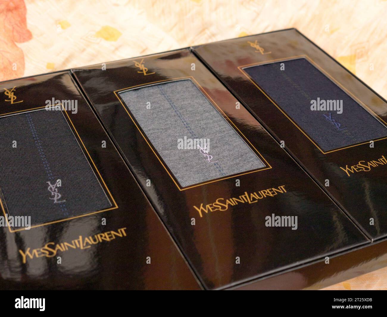 Black saint label hi-res stock photography and images - Alamy