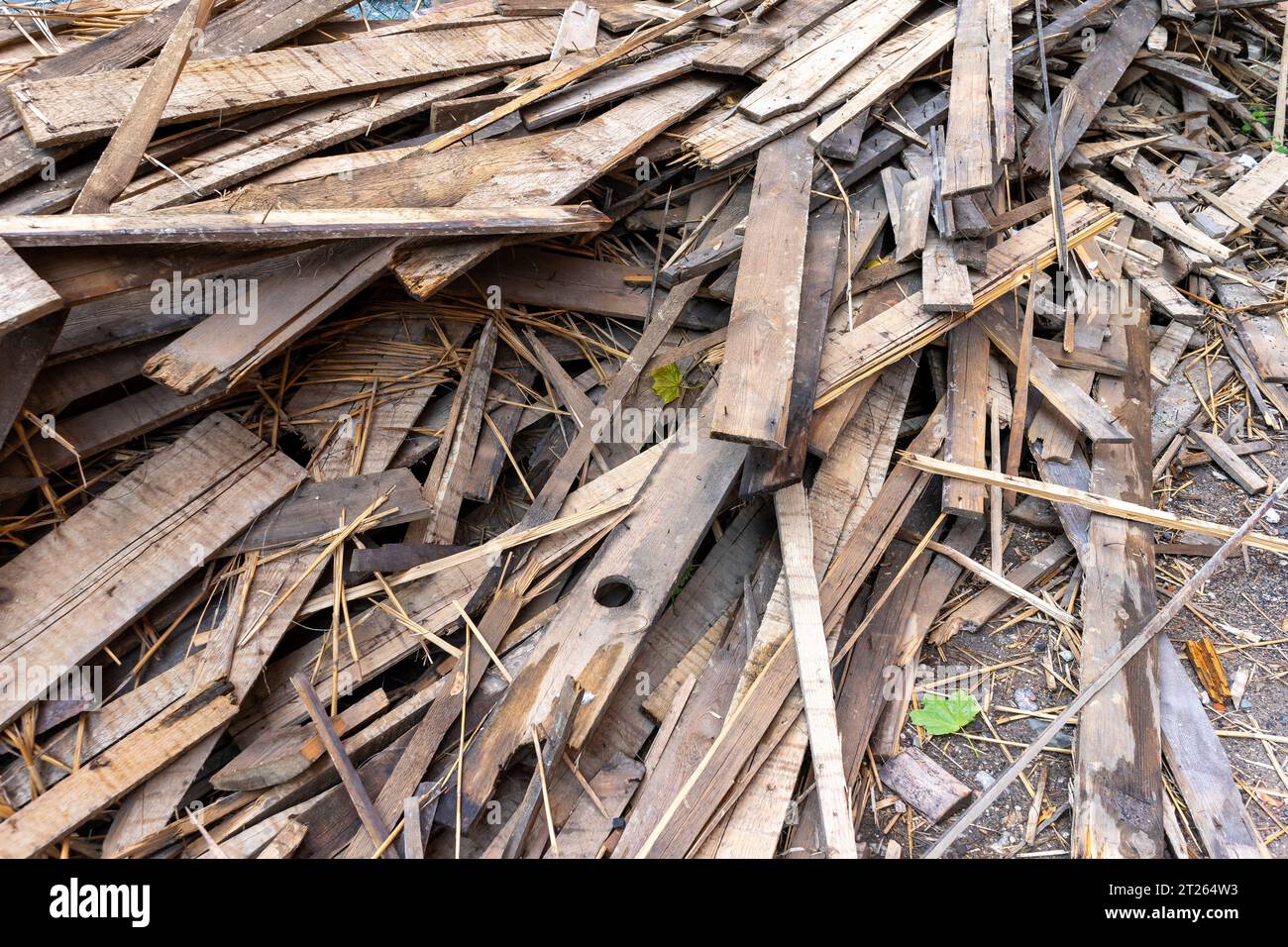 Old wooden floorboards for recycling after renovation Stock Photo - Alamy - Recycling Materials For Apartment Renovation