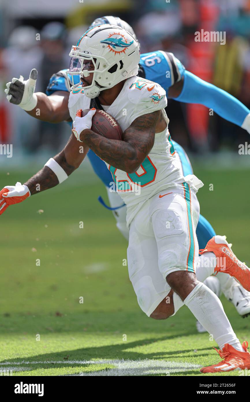 Miami. FL USA; Miami Dolphins running back Salvon Ahmed (26) runs with