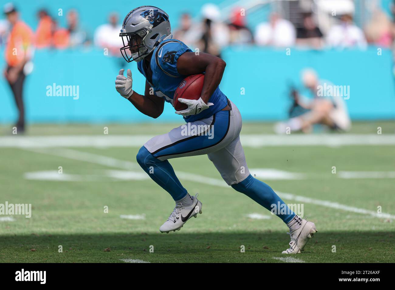 Miami. FL USA; Carolina Panthers running back Raheem Blackshear (3