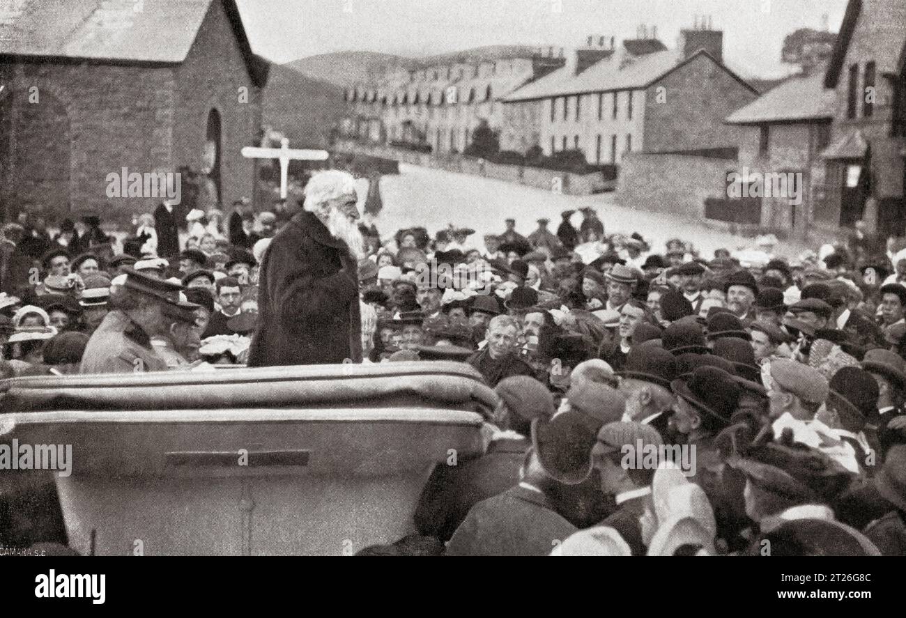 Vintage salvation army hi-res stock photography and images - Alamy