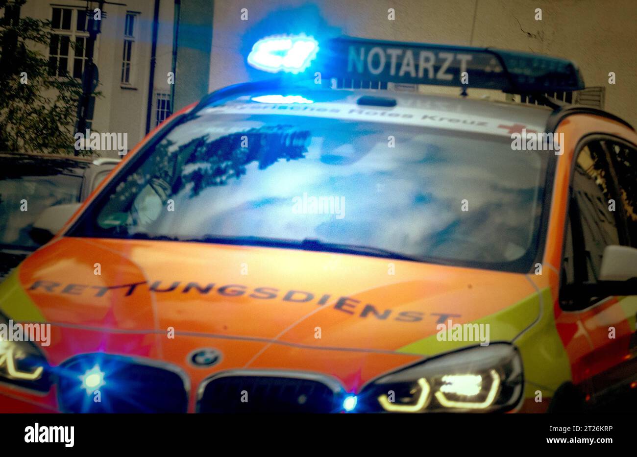 Notarzt Bmw Hi res Stock Photography And Images Alamy