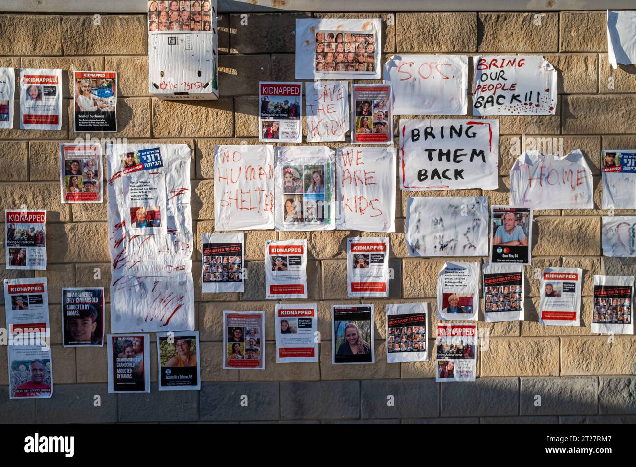 Eltern und Familie der Geiseln in Gaza protestieren in Tel-Aviv Israel ...