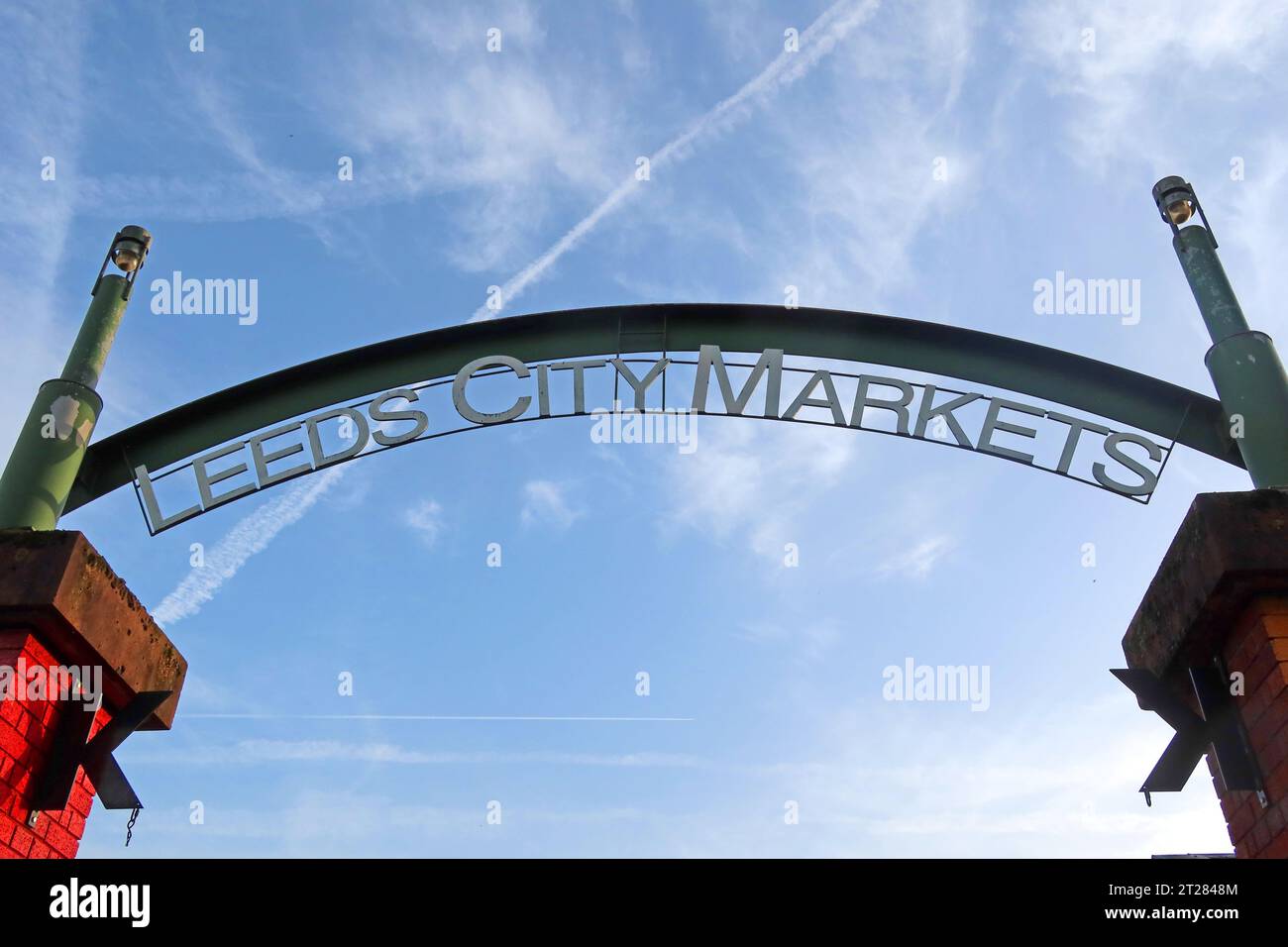 Leeds city Kirkgate markets entrance gate, Leeds Kirkgate Market, Kirkgate, Leeds, West Yorkshire, England, UK, LS2 7HN Stock Photo