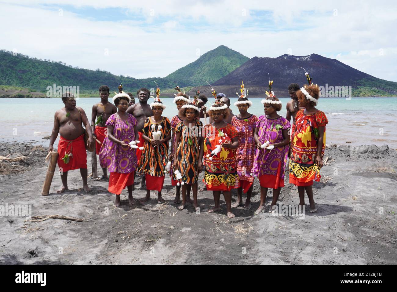 Group women in traditional clothing hi-res stock photography and images ...