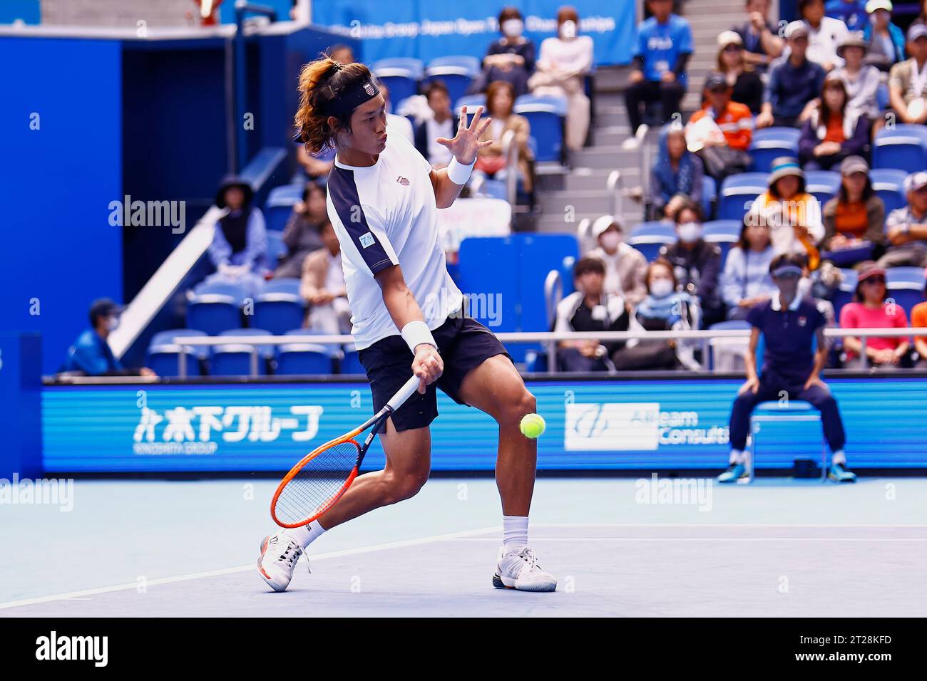 Tokyo, Japan. 18th Oct, 2023. Zhizhen ZHANG (CHN) hits a reverse