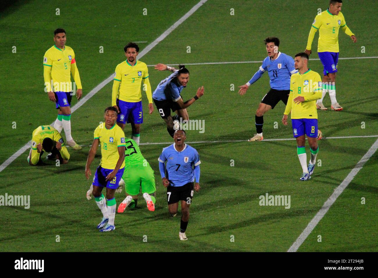 Montevideo, Uruguay. 17th Oct, 2023. Nicolas de la Cruz of Uruguay celebrates after scoring the second goal of his team during the match between Uruguay and Brazil for the 4st round of FIFA 2026 Qualifiers, at Centenario Stadium, in Montevideo, Uruguay on October 17. Photo: Pool Pelaez Burga/DiaEsportivo/DiaEsportivo/Alamy Live News Credit: DiaEsportivo/Alamy Live News Stock Photo