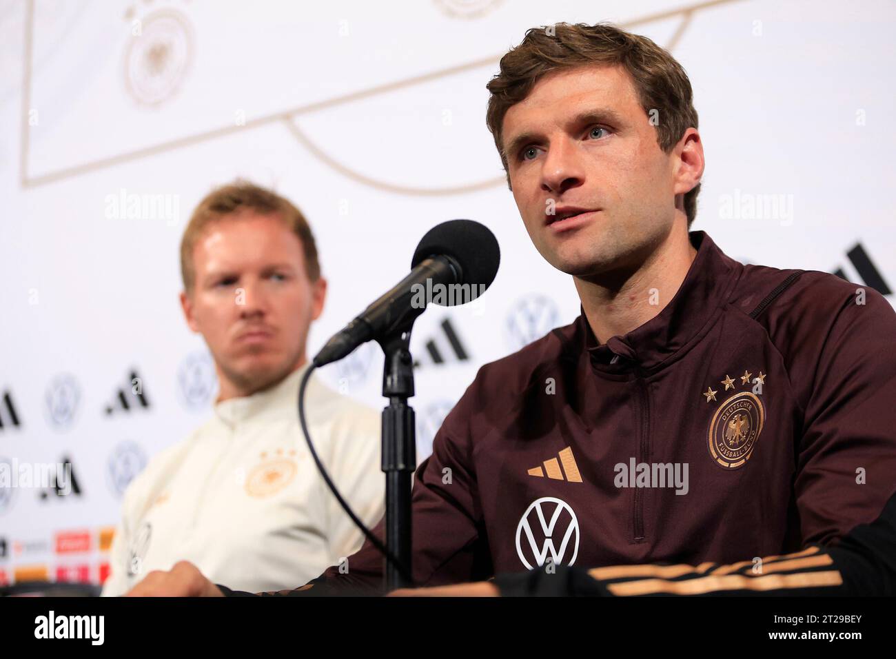 Philadelphia, Vereinigte Staaten. 16th Oct, 2023. firo: October 16th, 2023, soccer, football, international, Germany, national team, season 2023/2024, press conference left to right: Julian NAGELSMANN, national coach, and Thomas Muller Credit: dpa/Alamy Live News Stock Photo