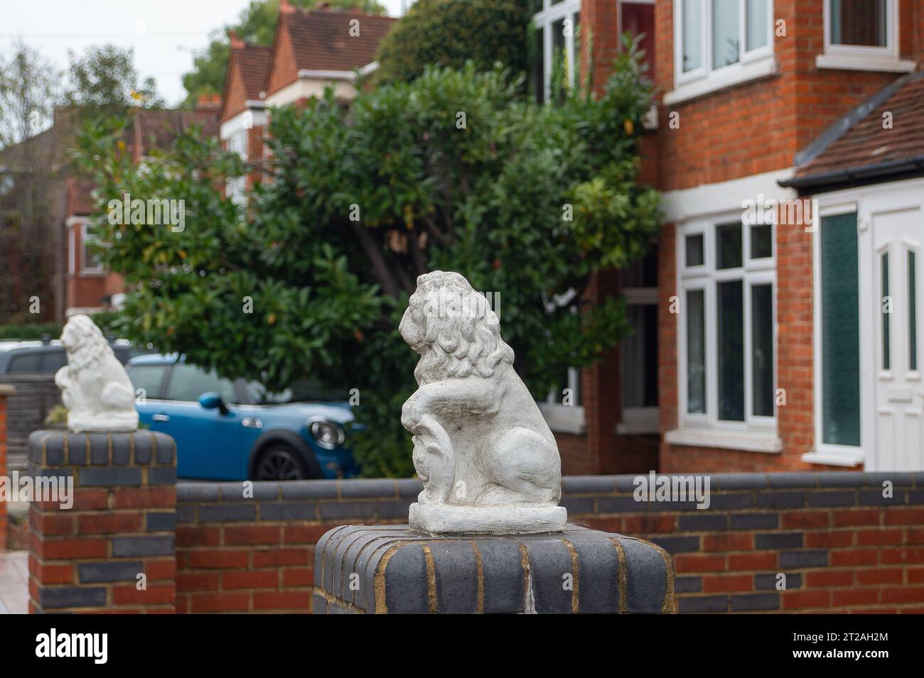 Maidenhead, Berkshire, UK. 18th October, 2023. A residential street in