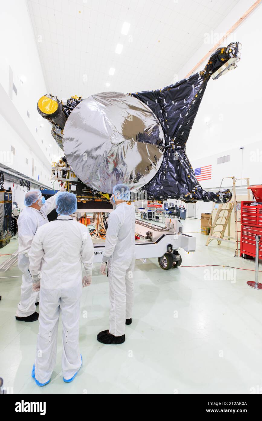 Asteroid processing hi-res stock photography and images - Alamy