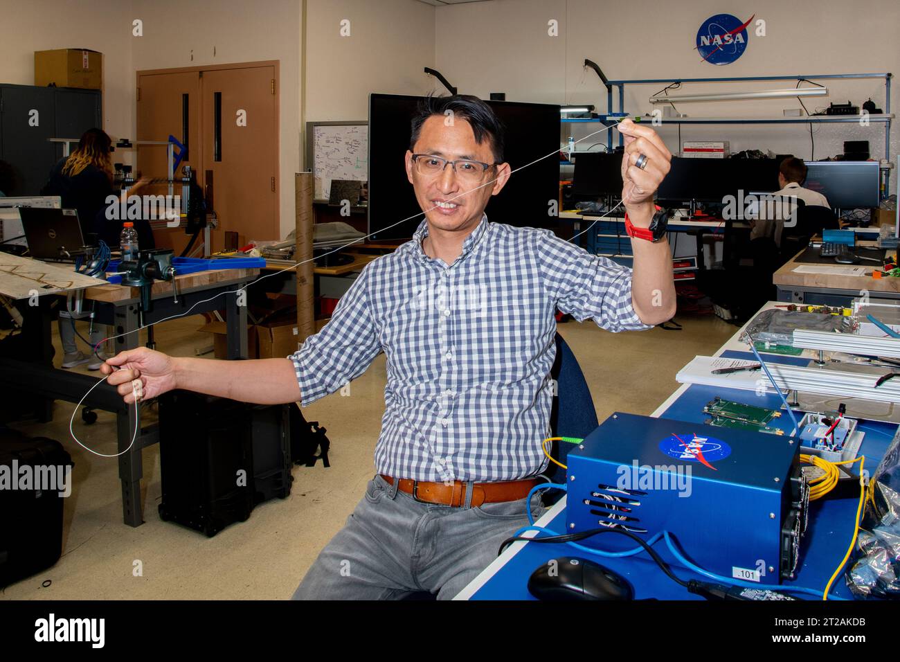 Fiber optic sensing system hires stock photography and images Alamy