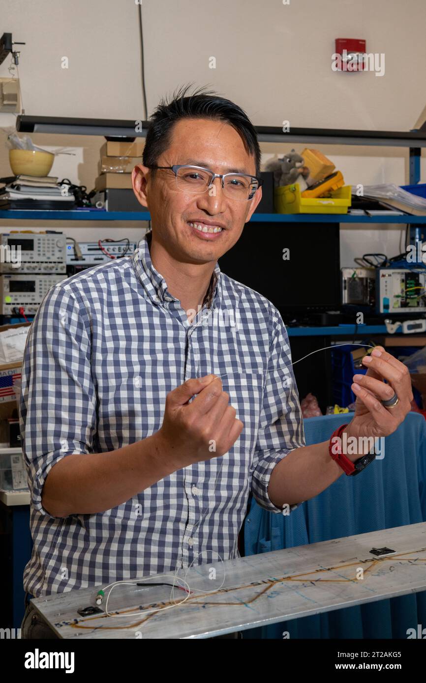 Fiber optic sensing system hires stock photography and images Alamy