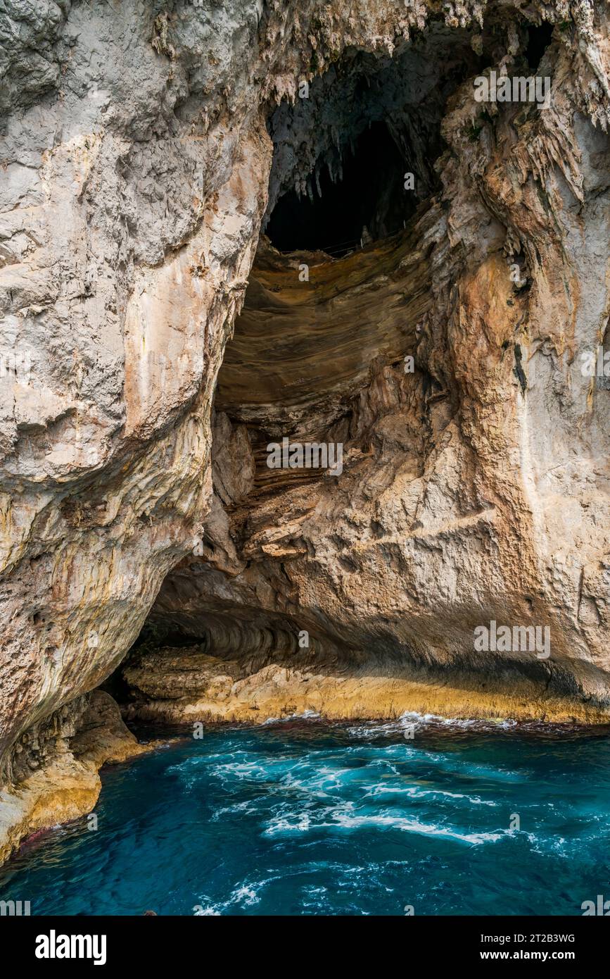 Green grotto capri hi-res stock photography and images - Alamy