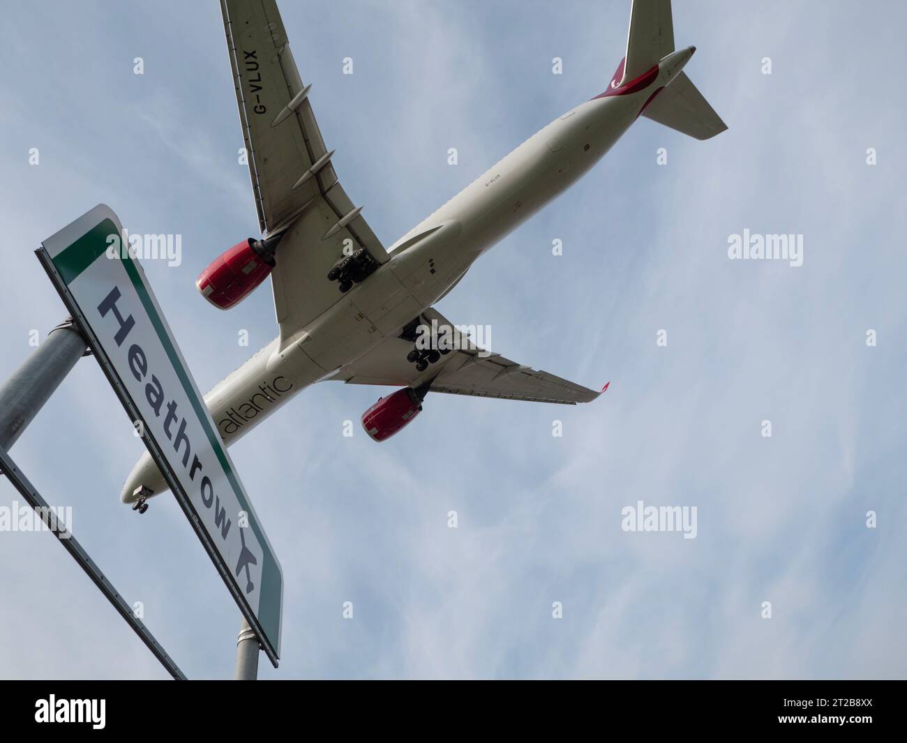 Virgin atlantic a350 hi-res stock photography and images - Alamy