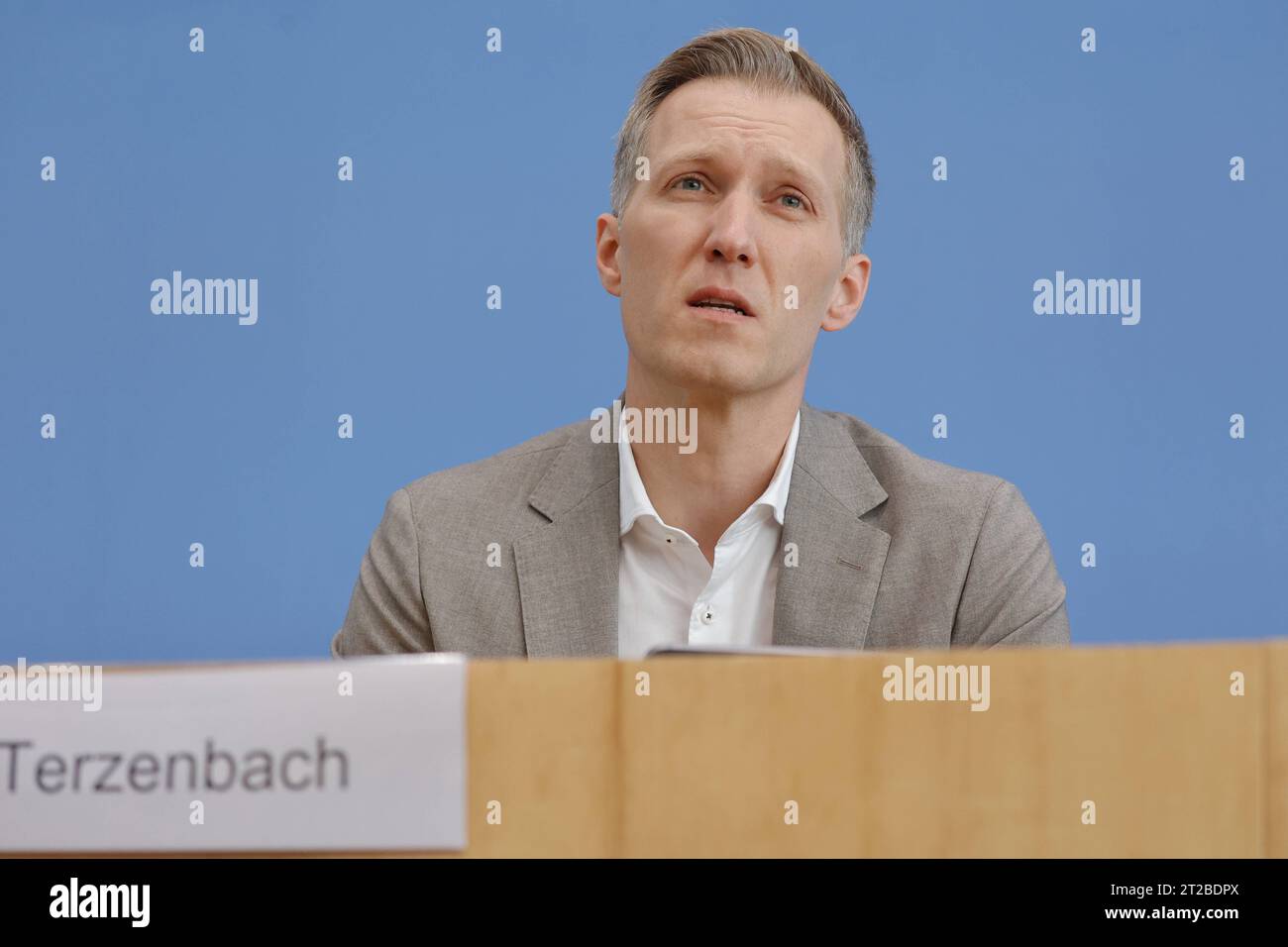 krankenschwester arbeit in deutschland