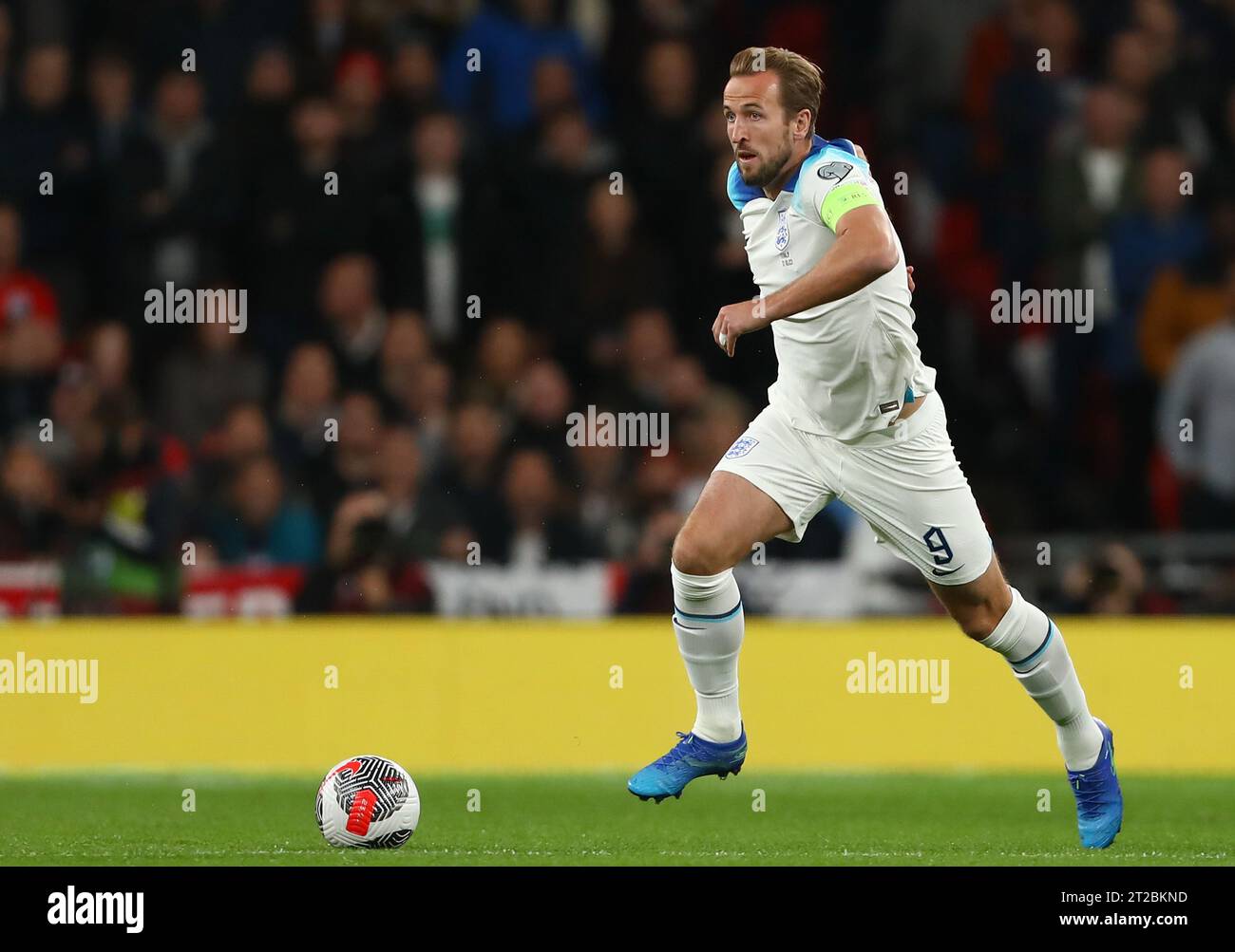 Harry Kane Jogador Inglaterra Durante Partida Qualificação Para Euro 2024 —  Fotografia de Stock Editorial © VincenzoIzzo #648080964