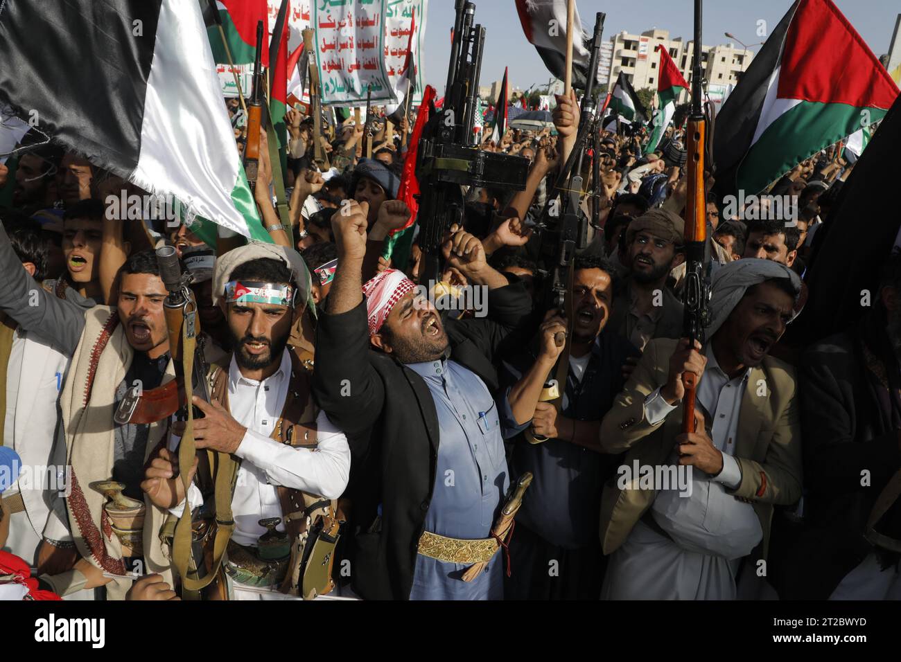 Sanaa, Yemen. 18th Oct, 2023. Houthi supporters gather during a rally ...