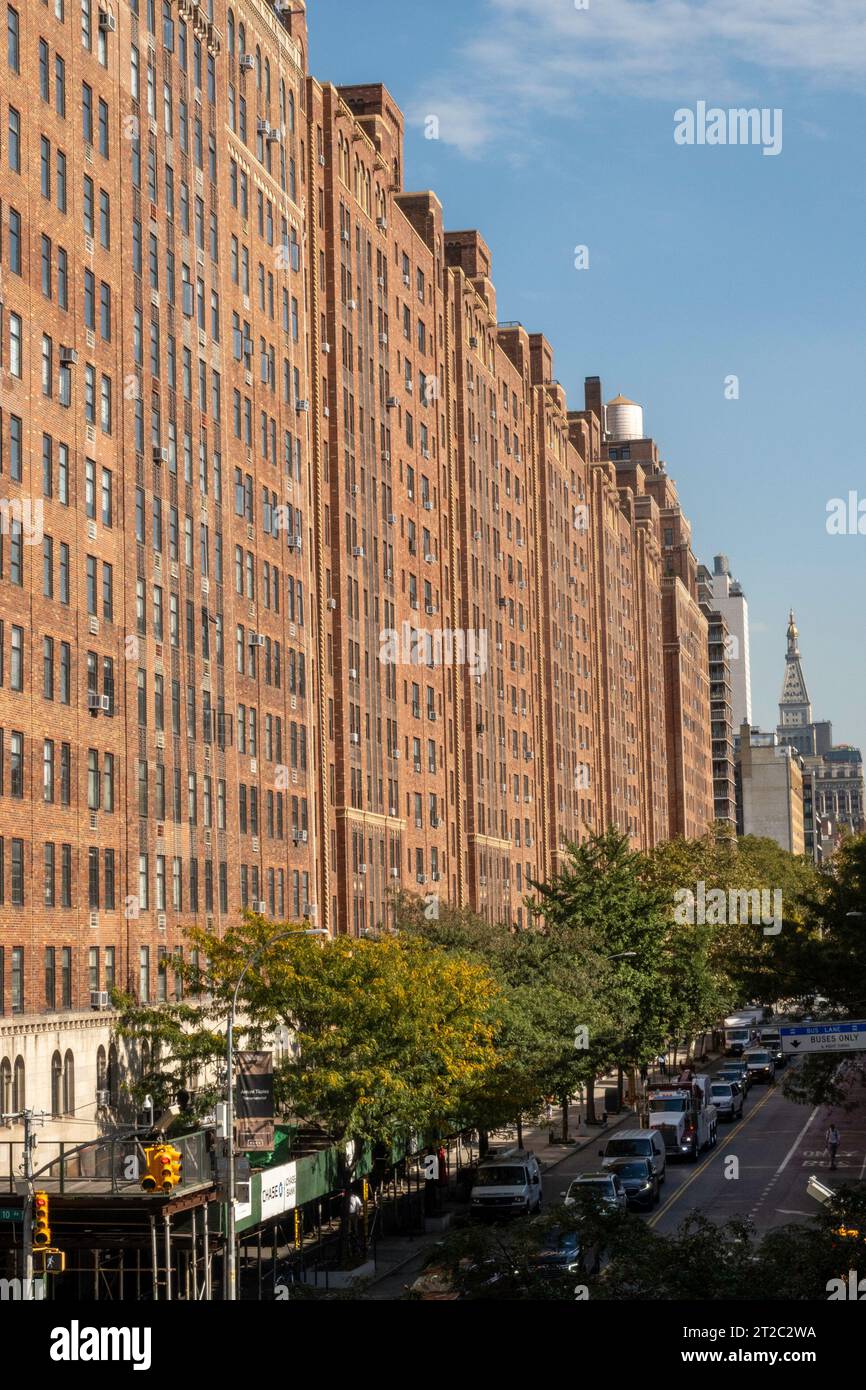 London Terrace is a huge apartment building complex in Chelsea, 2023, New York City, USA Stock Photo