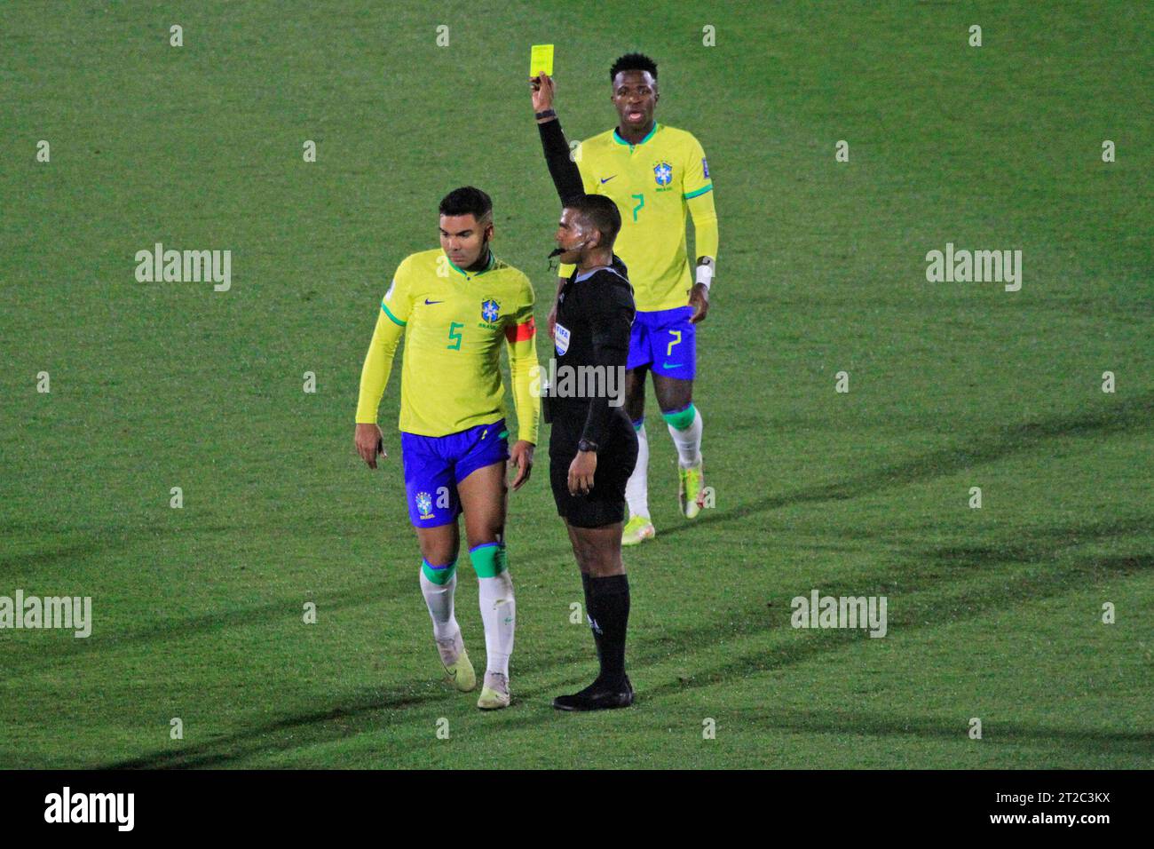 17th October 2023: Stadium Centenario, Parque Batlle of Montevideo, Uruguay: FIFA World Cup 2026 football qualification, Uruguay versus Brazil: Referee Alexis Herrera (VEN), yellow cards Casemiro of Brazil Stock Photo