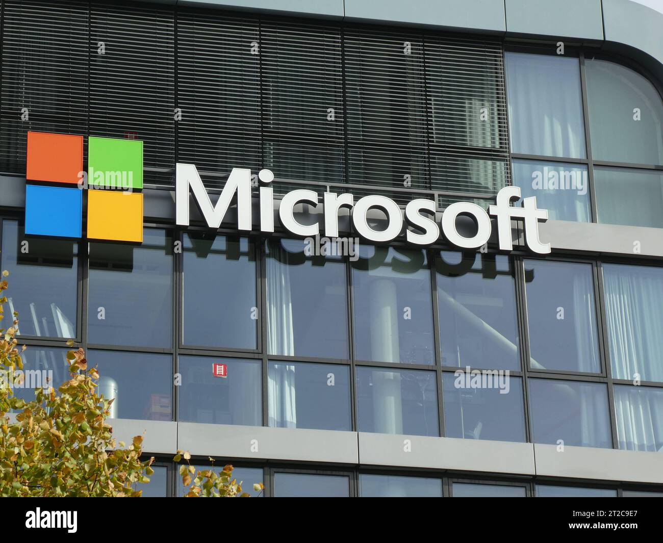 Hardware Developer Microsoft Hard und software hi-res stock photography and images - Alamy