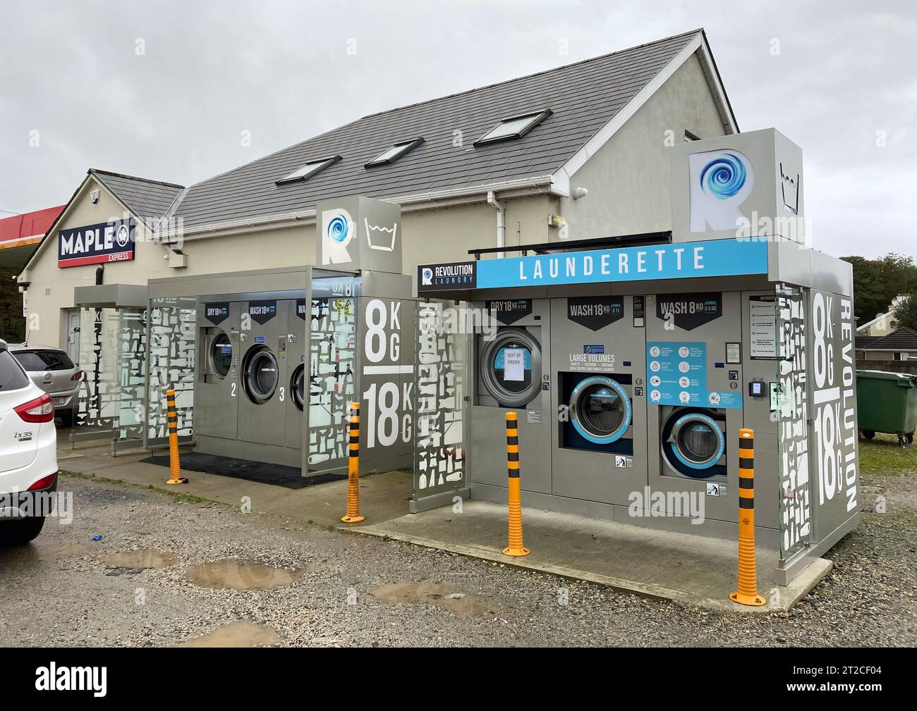 Laundreette hires stock photography and images Alamy