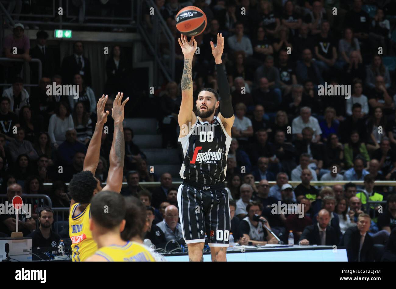 Bologna, Italy. 18th Oct, 2023. Isaia Cordinier (Segafredo Virtus