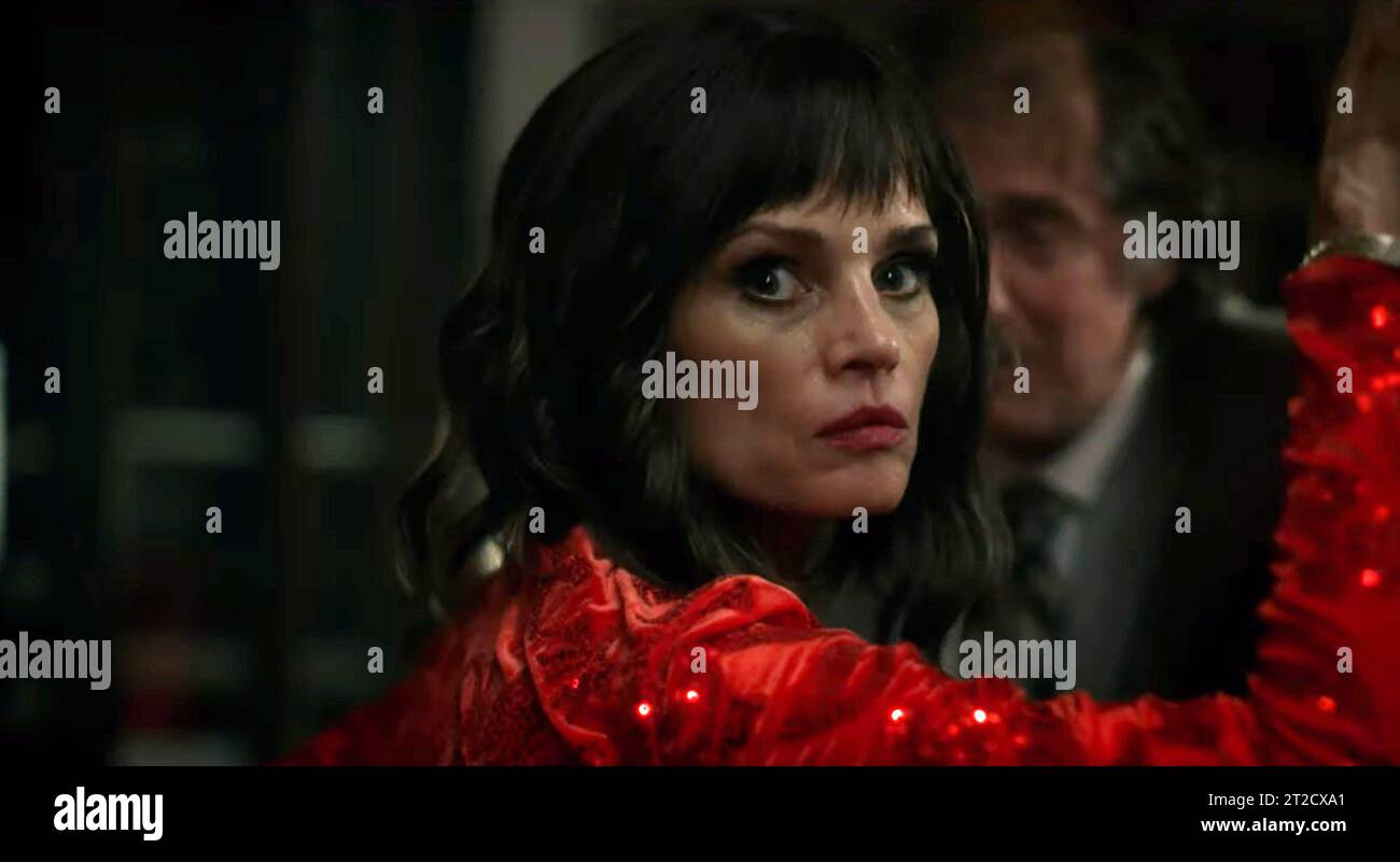 CRUMB CATCHER, Lorraine Farris, 2023. © Glass Eye Pix /Courtesy Everett