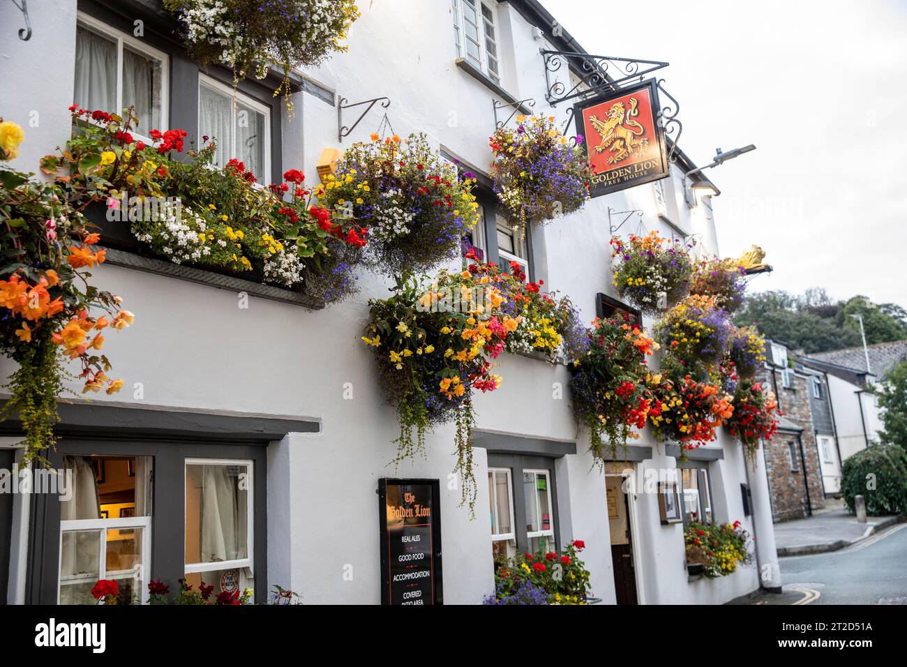 Padstow Cornwall, the Golden Lion hotel and restaurant, oldest Inn in