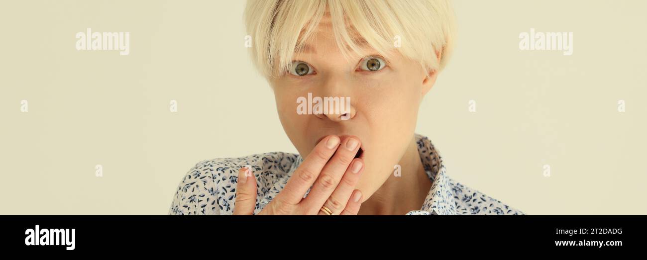 Woman blonde young covers hi-res stock photography and images - Alamy