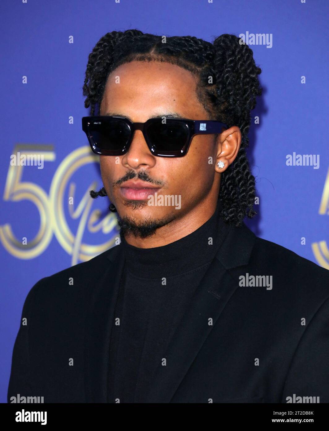 Cordell Broadus arrives at The City of Hope Spirit of Life Gala held at