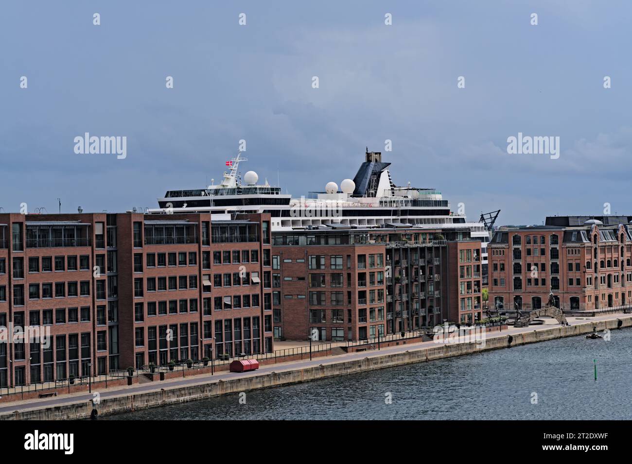 Picture Idea: View Of The Harbor And The Langelinie Pier With A