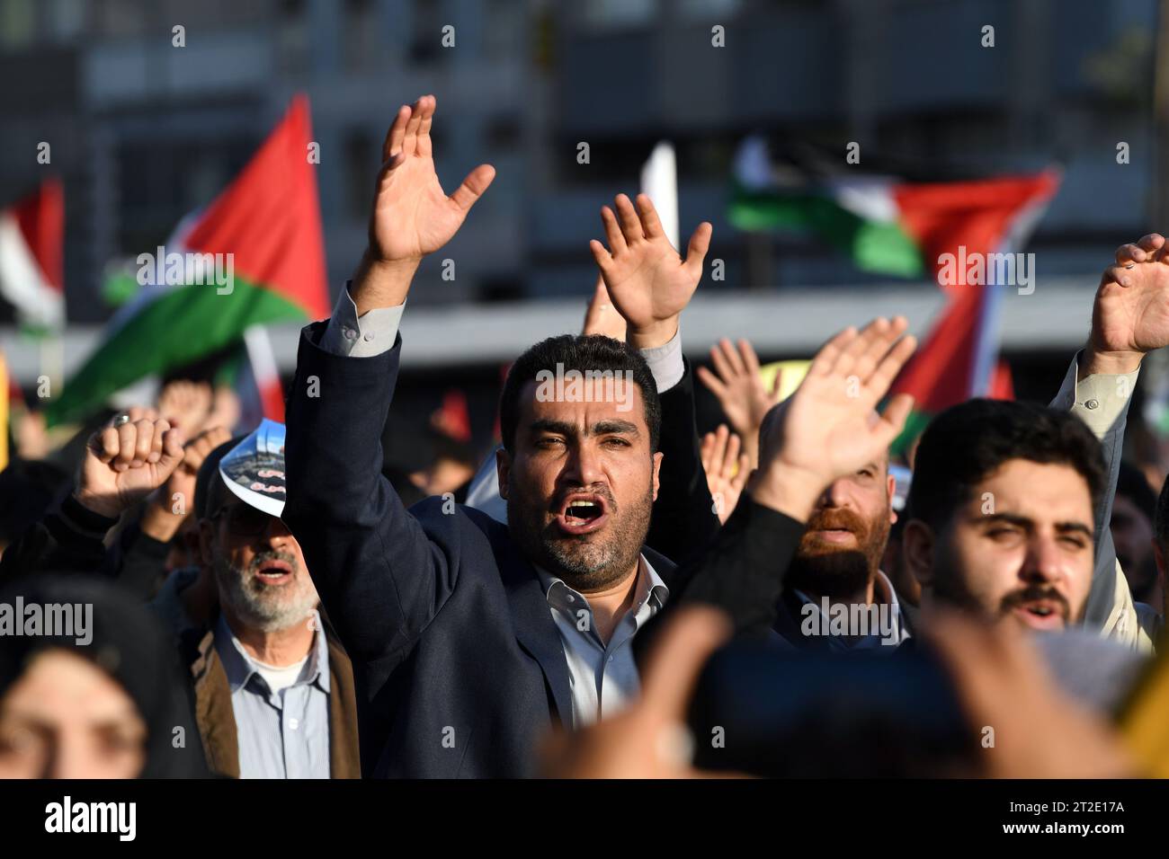 Tehran, Iran. 18th Oct, 2023. People attend a pro-Palestinian rally against the deadly attack on a hospital in the Gaza Strip, in Tehran, Iran, on Oct. 18, 2023. Credit: Shadati/Xinhua/Alamy Live News Stock Photo