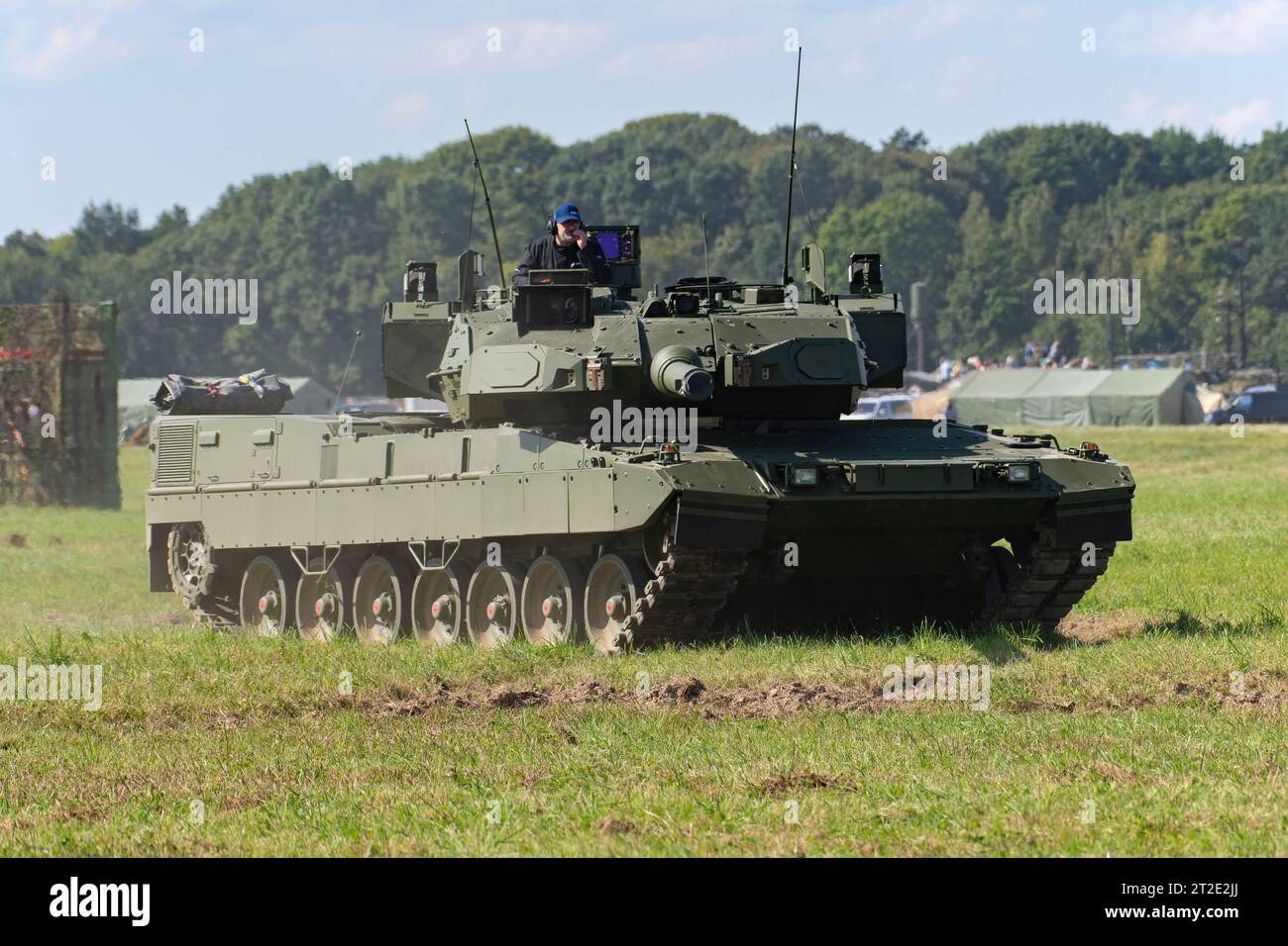 Leopard 2A7V main battle tank, Bundeswehr information stand
