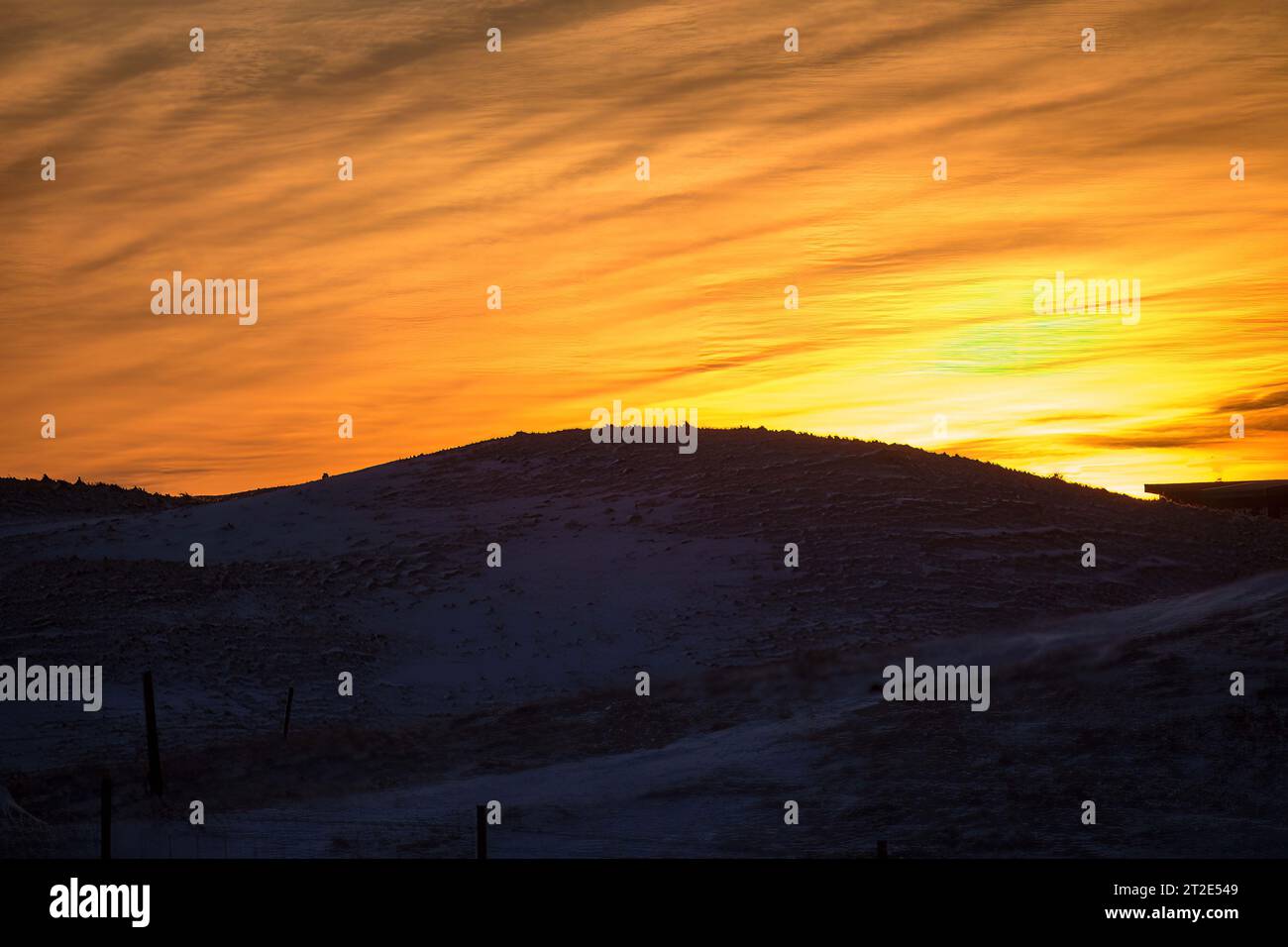 Exploding snow hi-res stock photography and images - Alamy