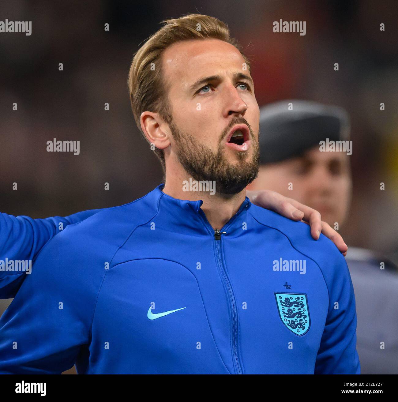 17 Oct 2023 - England v Italy - Euro 2024 Qualifier - Wembley Stadium.  England Captain Harry Kane before the match against Italy. Picture : Mark Pain / Alamy Live News Stock Photo
