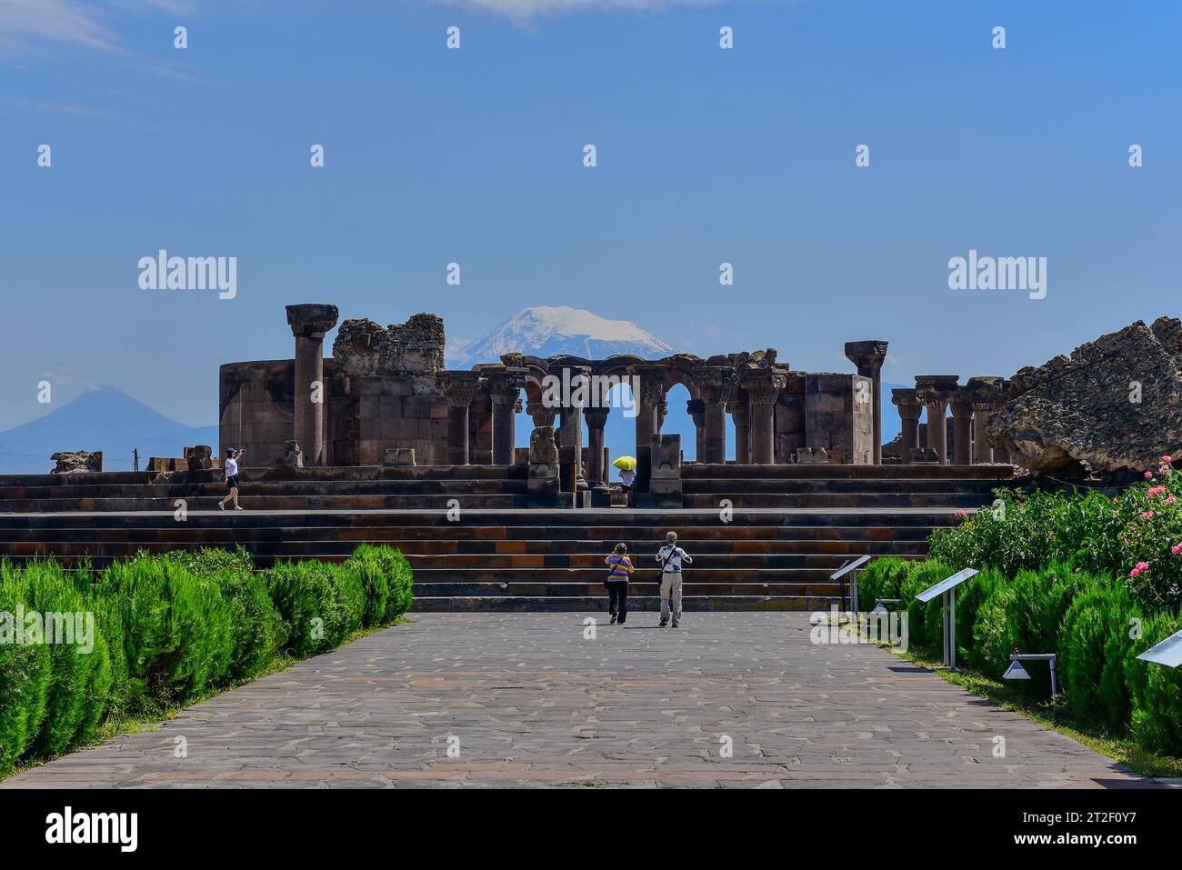 Ruins of the 7th centurty Zvartnos Cathedral in Vagharshapat,Armenia. Perfect half-day trip from Yerevan Stock Photo