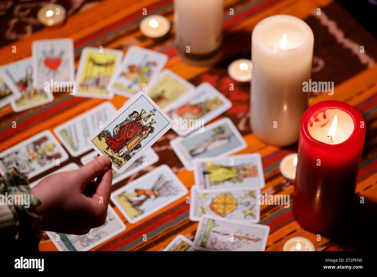 Zukunft Von Karten Hi res Stock Photography And Images Alamy zukunft-von-karten-hi-res-stock-photography-and-images-alamy
