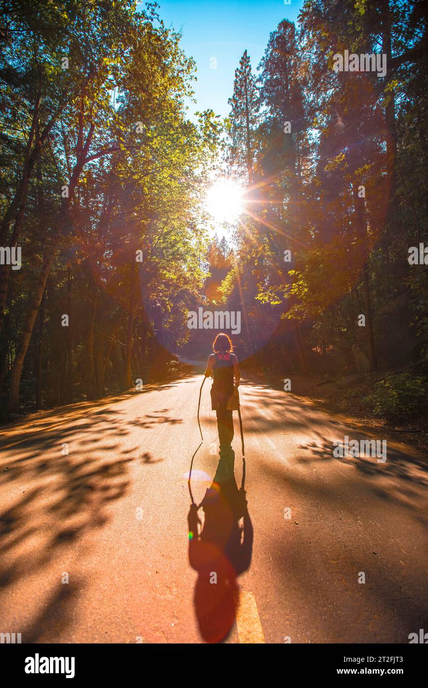 マイフッドの道の写真 Yosemite valley road hi-res stock photography and images - Alamy