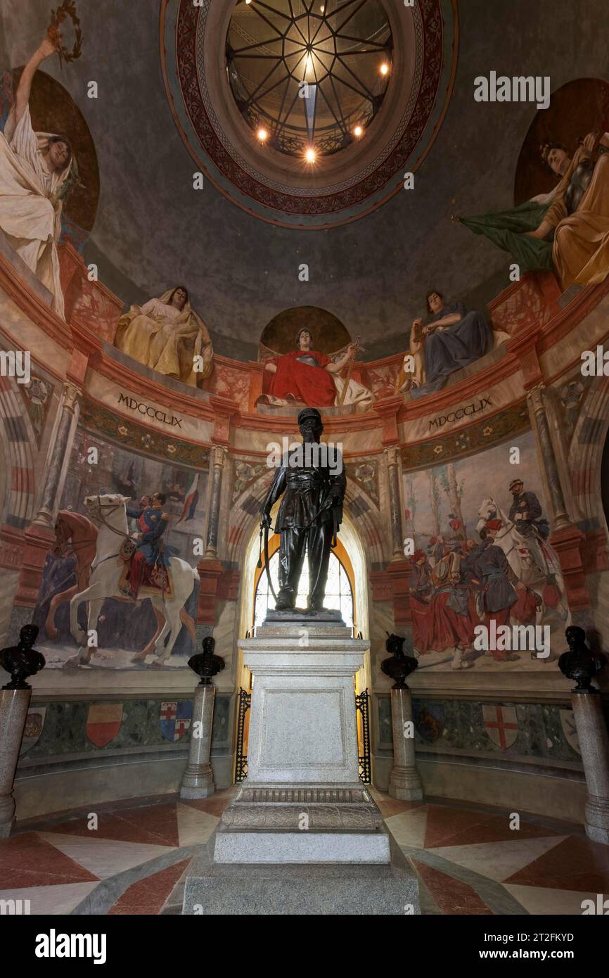 Statue of King Vittorio Emanuele II, Hall of Fame Monumento della Battaglia, Risorgimento, San Martino della Battaglia, Desenzano del Garda Stock Photo