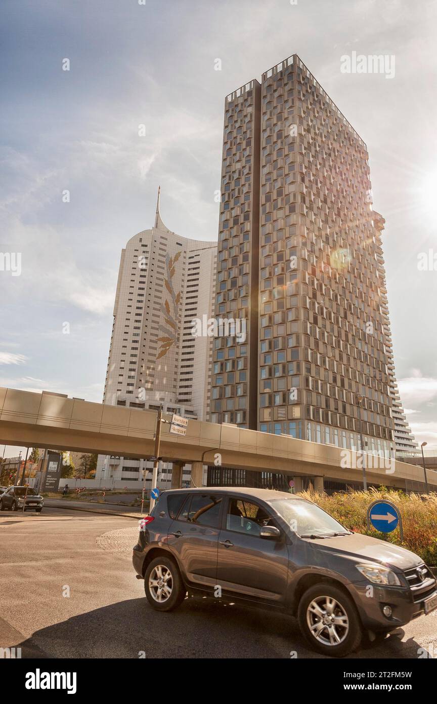 Neue Donau Vienna high-rise, left, Vienna International Centre VIC, Vienna International Centre, often synonymously referred to as UNO-City, official Stock Photo