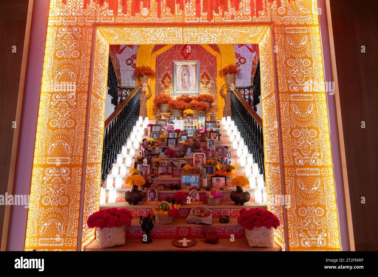 View of the altar of the dead in Casa de Mexico Foundation as part of the celebrations and events for the Day of the Dead. The 6th edition of the alta Stock Photo
