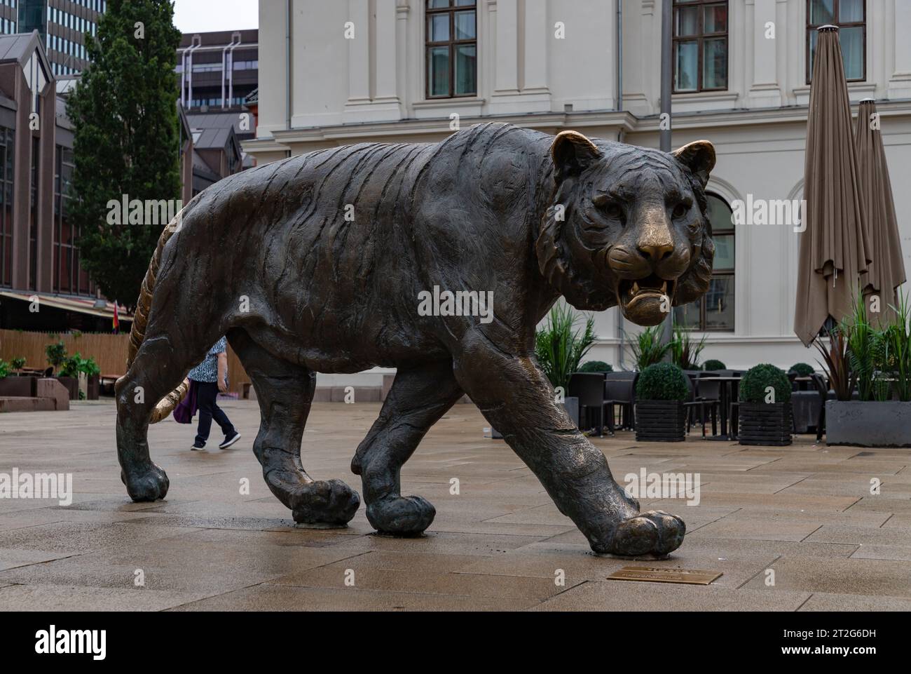 A picture of the iconic Tiger statue of Oslo, at the