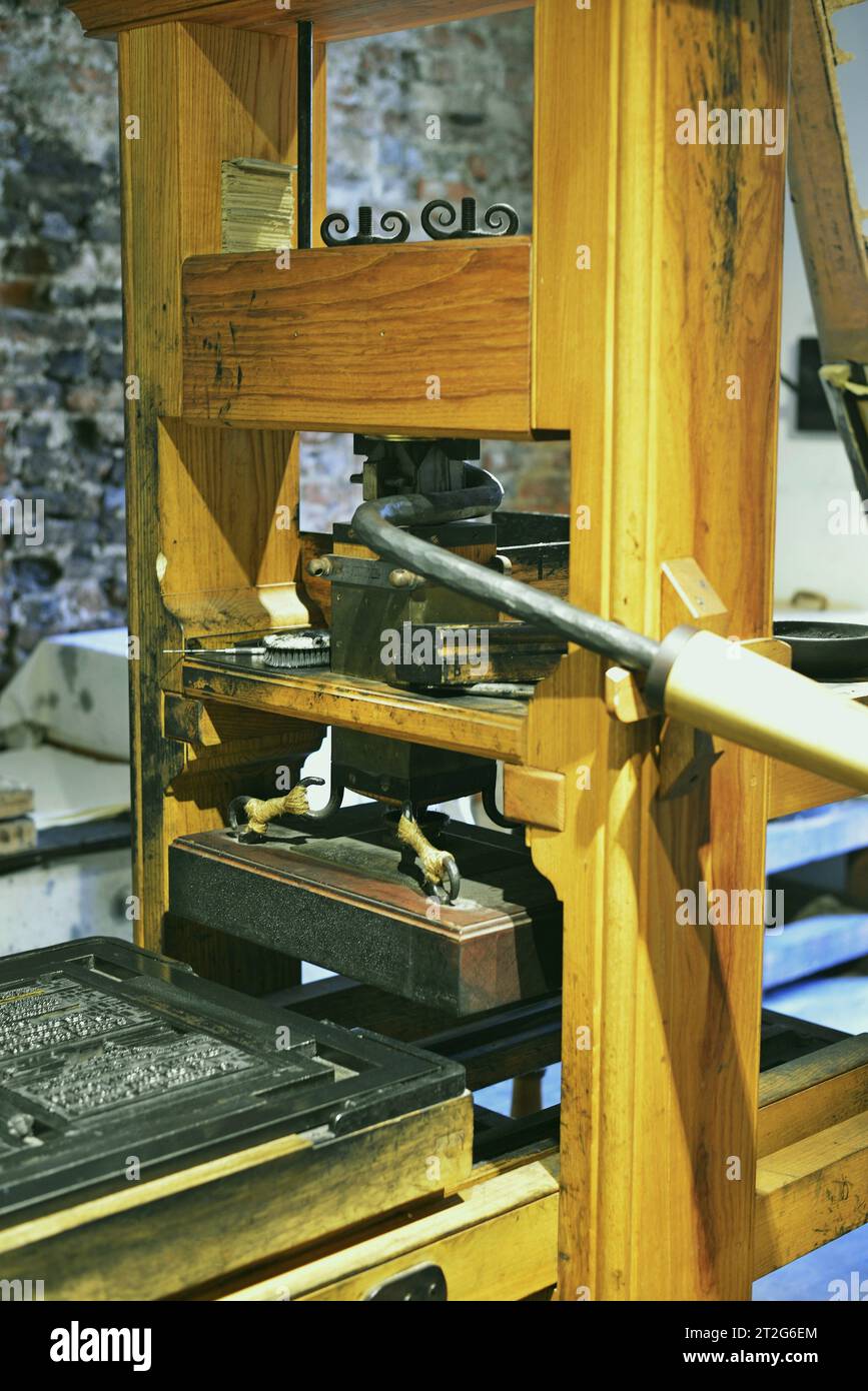 18th century printing press, reconstruction of a store in Franklin