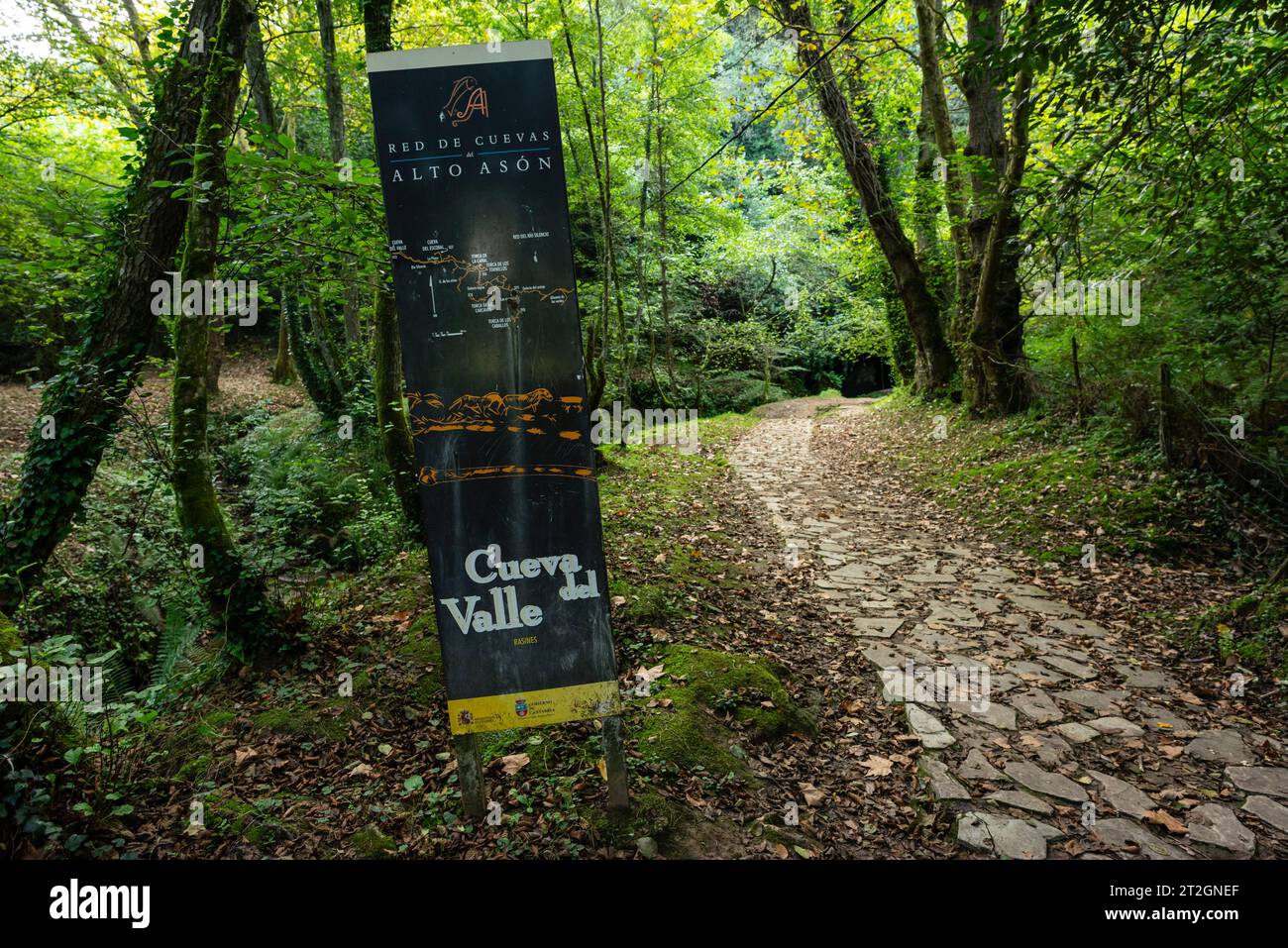 explanatory panels, Paleolithic Park of the Cueva del Valle, Rasines, Cantabria, Spain Stock Photo