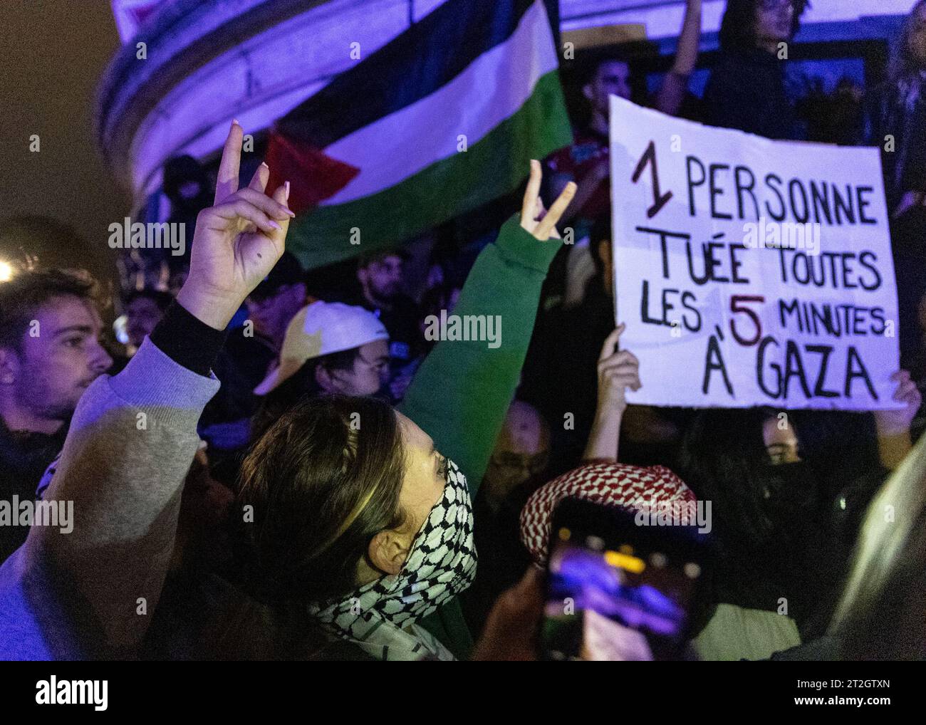 Demonstration Only Saint Ouen, Paris, France. 19th Oct, 2023. A pro-Palestinian ...