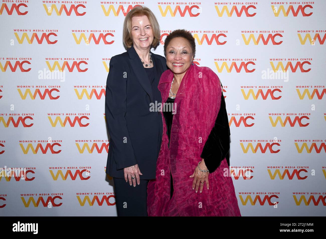 New York, USA. 19th Oct, 2023. (L-R) Julie Burton and Dr. Janet Dewart ...