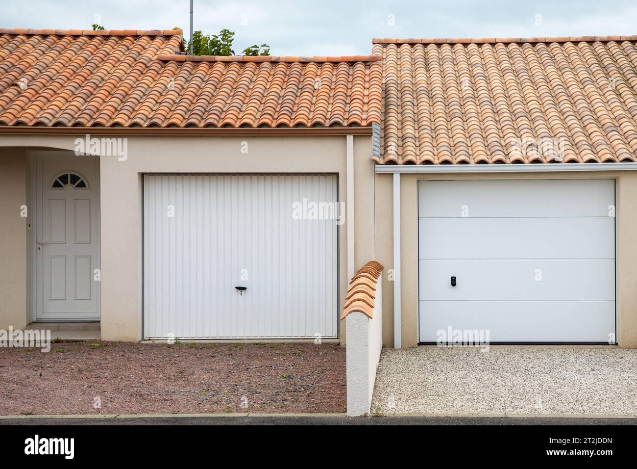 portal neighbors house with garage door street suburb modern home leaf