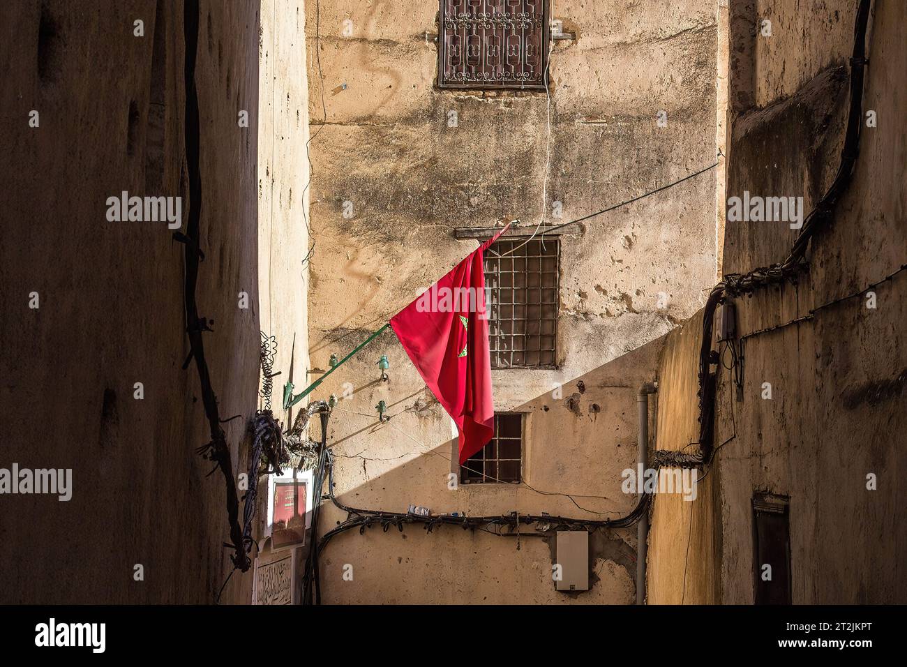 A splash of red hi-res stock photography and images - Alamy
